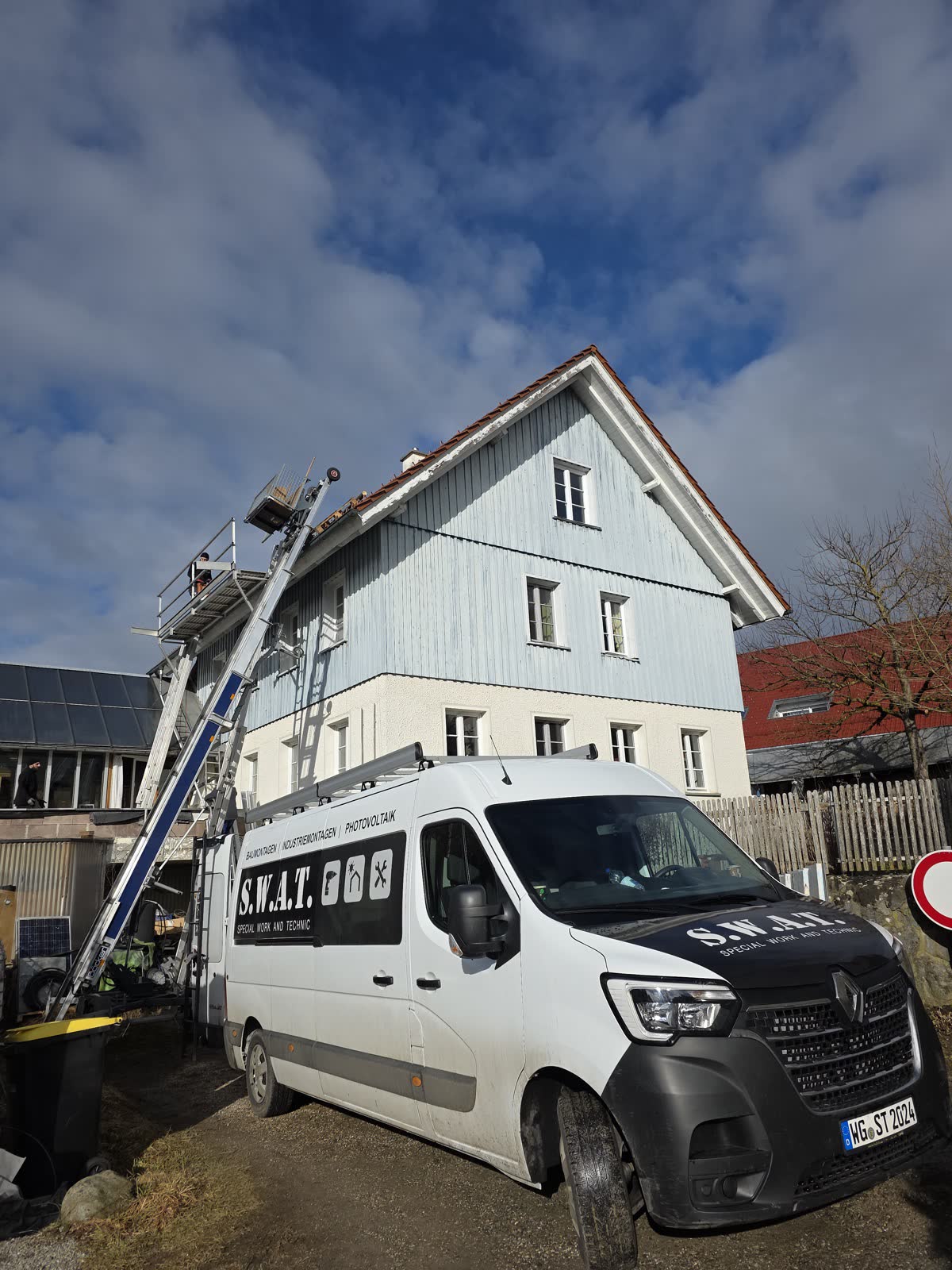 S.W.A.T. Einsatzfahrzeug mit Schrägaufzug